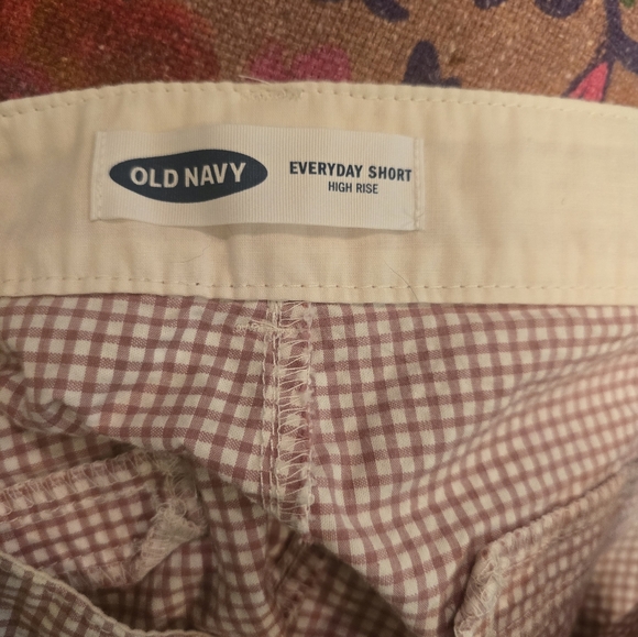 Shorts - Picture 3 of 4